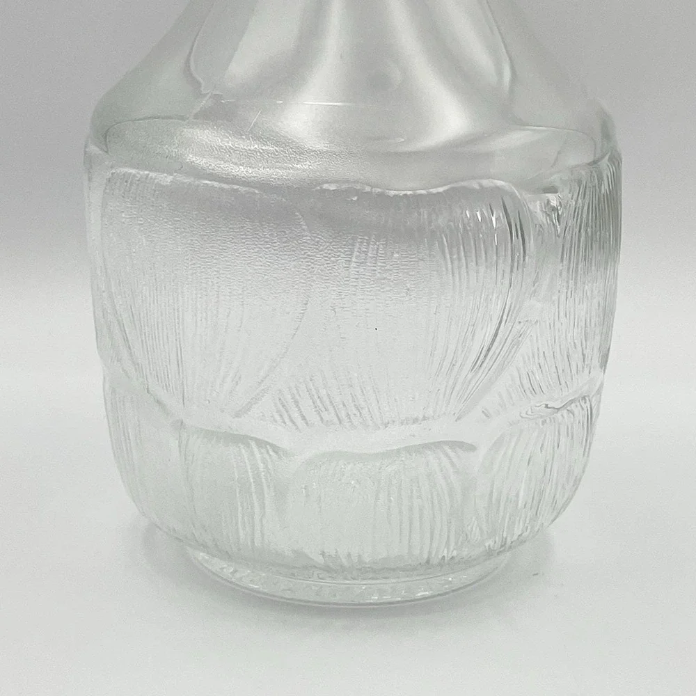 Vintage‎ Arcoroc Fleur Glass Decanter w/ Stopper Clear France 10.5